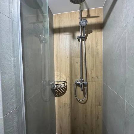 Na Wynajem Kapselhotel *